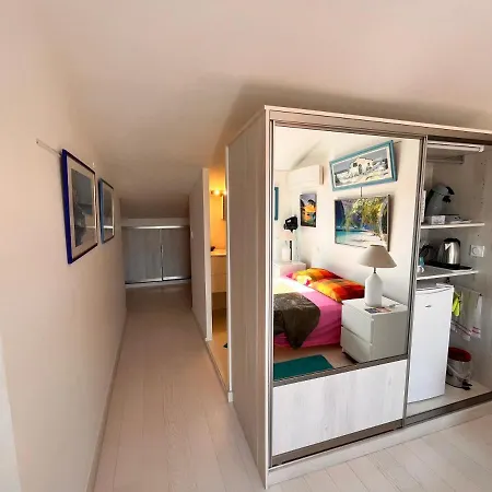 Belle Spacieuse, Tropezienne, Vue Remparts, Clim, Parking Accommodatie bij particulieren
