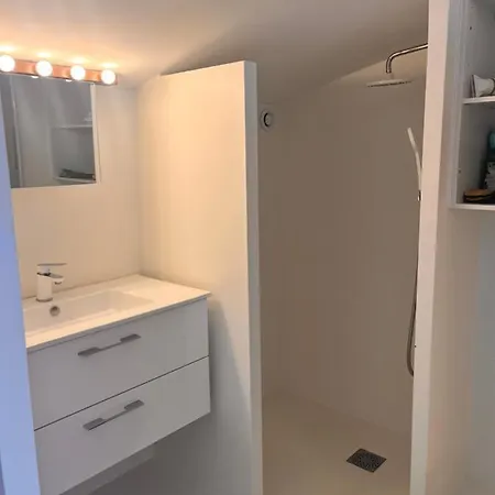 Privatunterkunft Belle Spacieuse, Tropezienne, Vue Remparts, Clim, Parking Aigues-Mortes