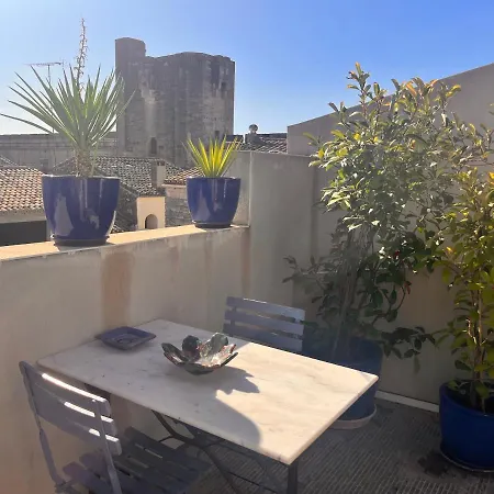 Homestay Belle Spacieuse, Tropezienne, Vue Remparts, Clim, Parking